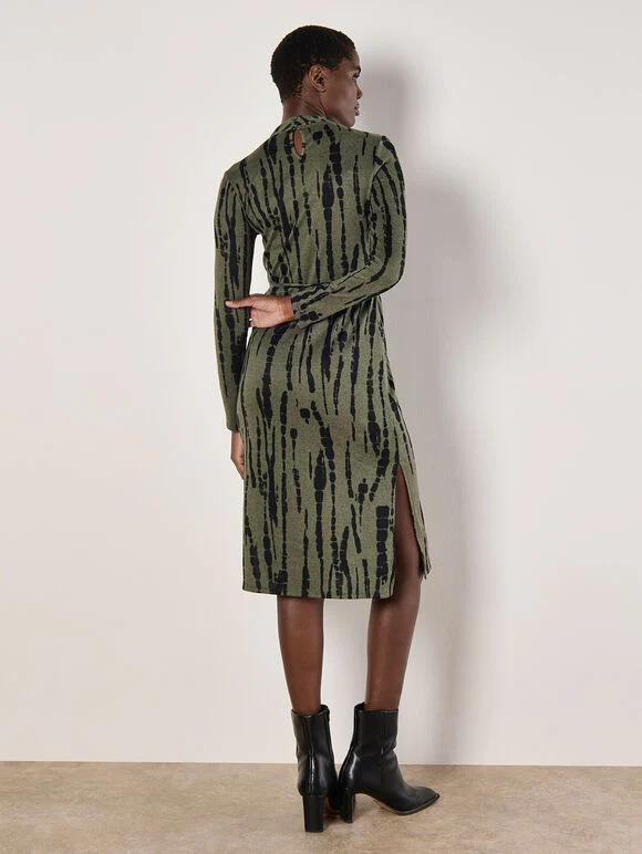 Green grass and plant dyed tie-dye mid-length dress - Image 4